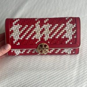 Tory Burch wallet